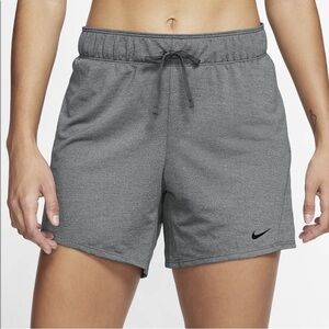 Nike | Dri-Fit Attack Training Shorts in Grey Size Large